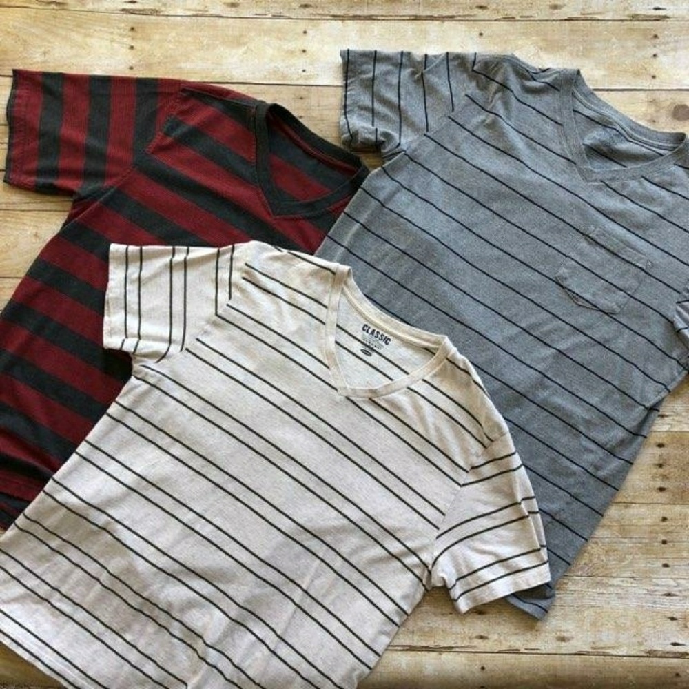 3 V-neck Striped T shirt Bundle sz large